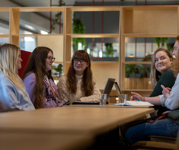 Graze Internal Students Studying